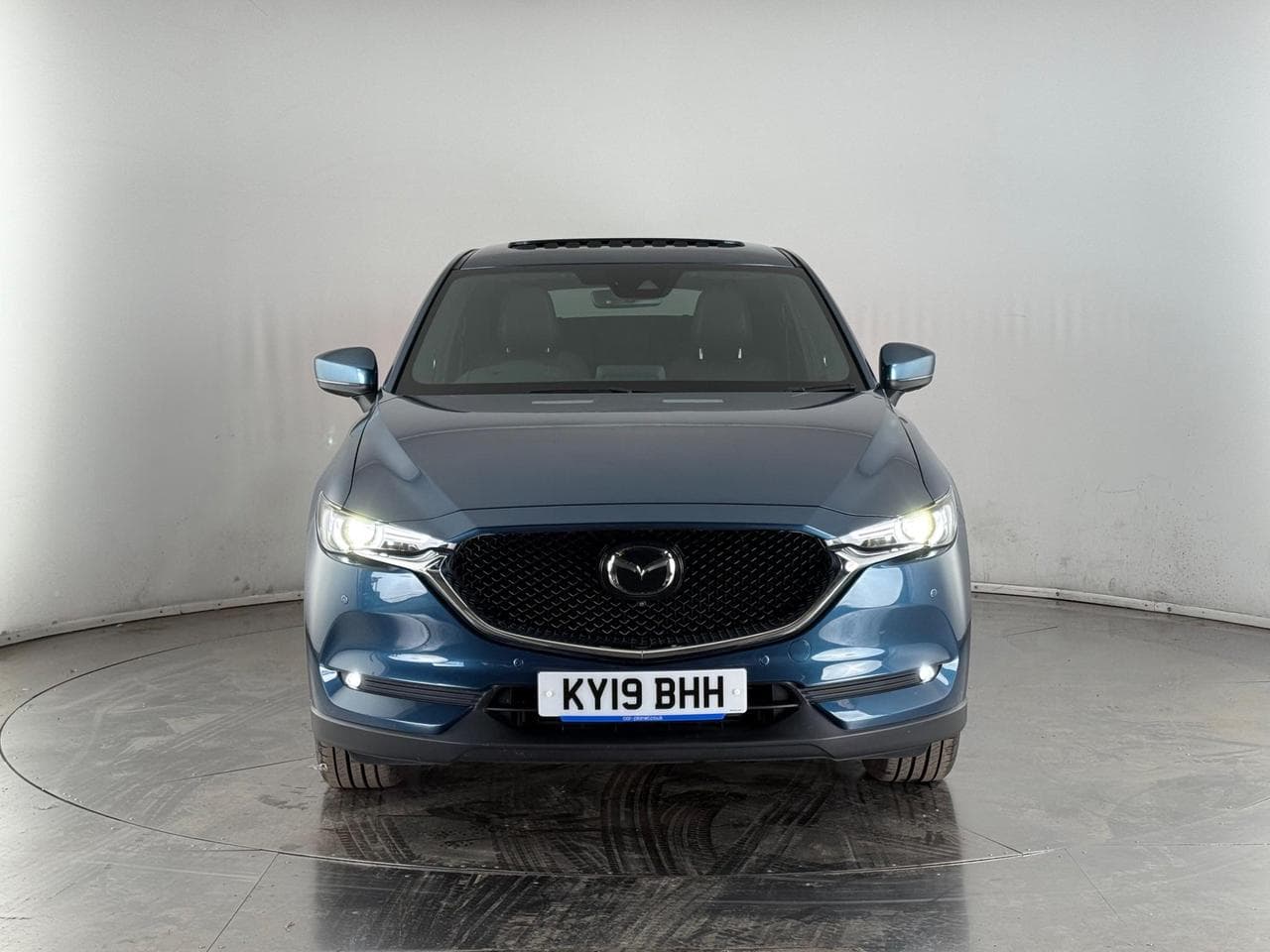 MAZDA CX-5 thumbnail Front