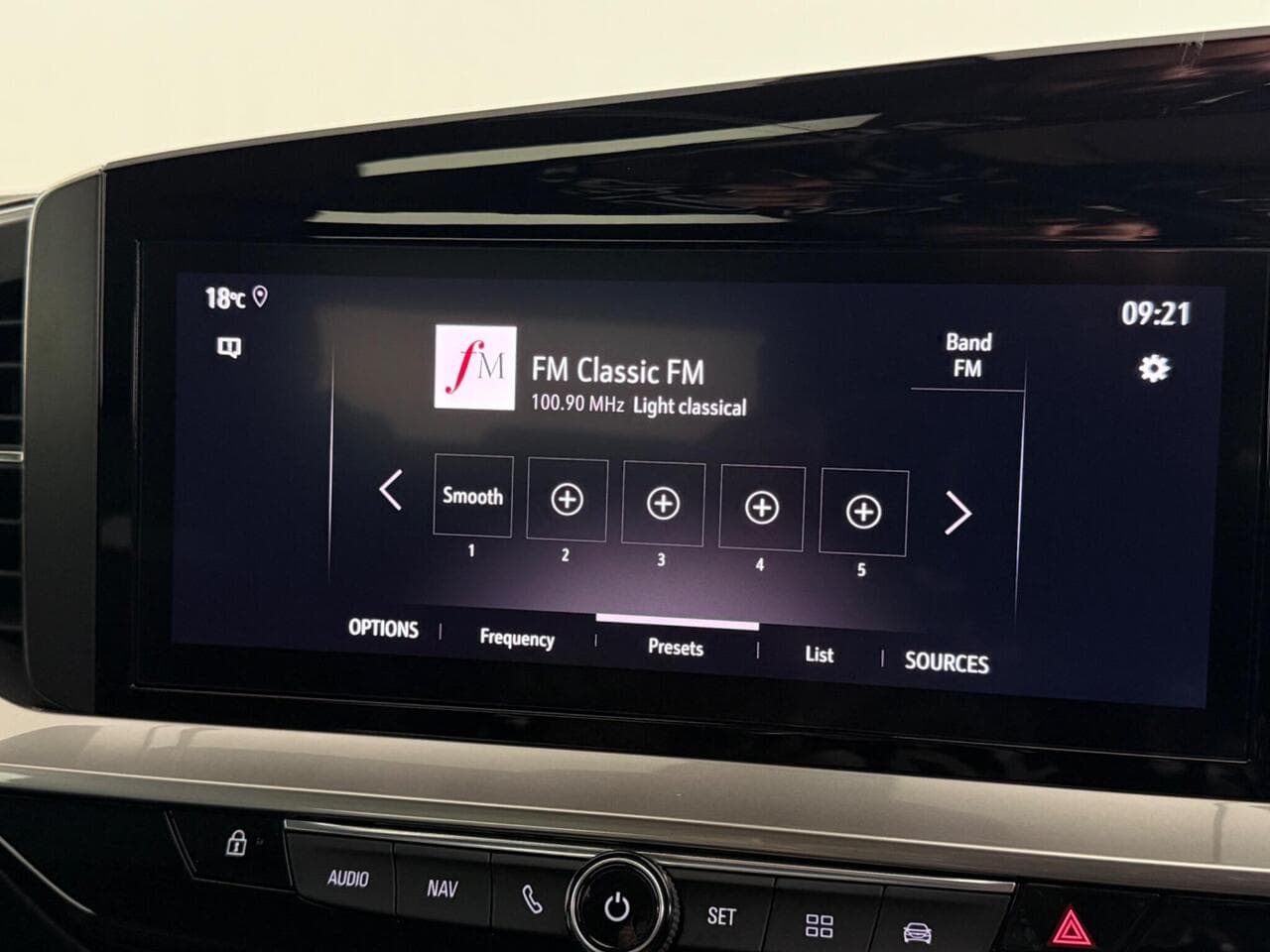 VAUXHALL Mokka thumbnail Infotainment System
