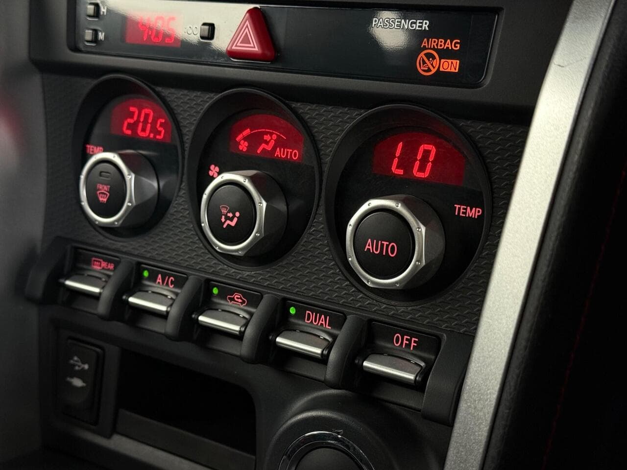 SUBARU BRZ thumbnail Misc Controls