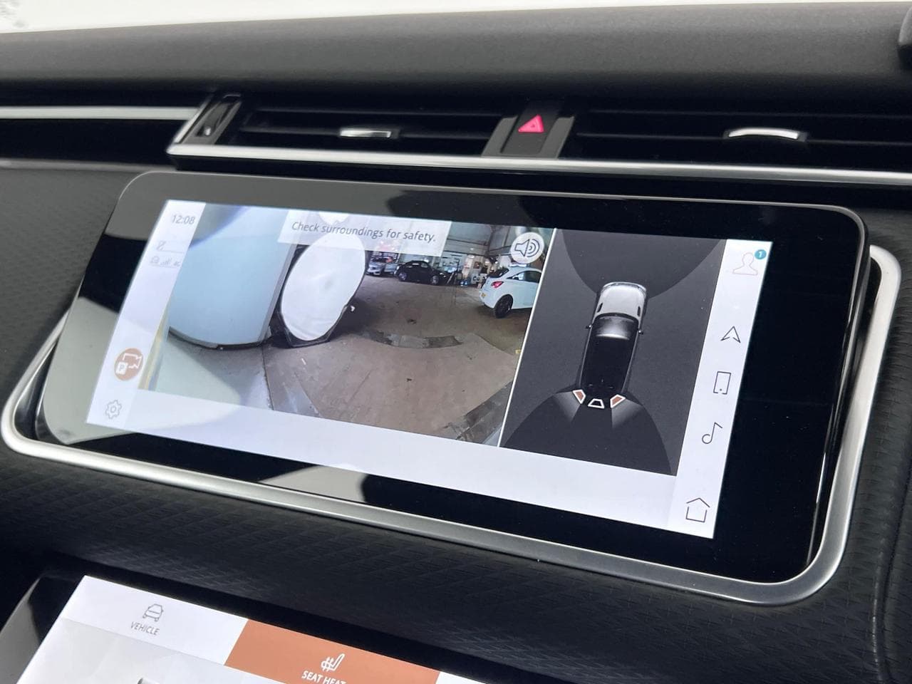 LAND ROVER Range Rover Velar thumbnail Infotainment System
