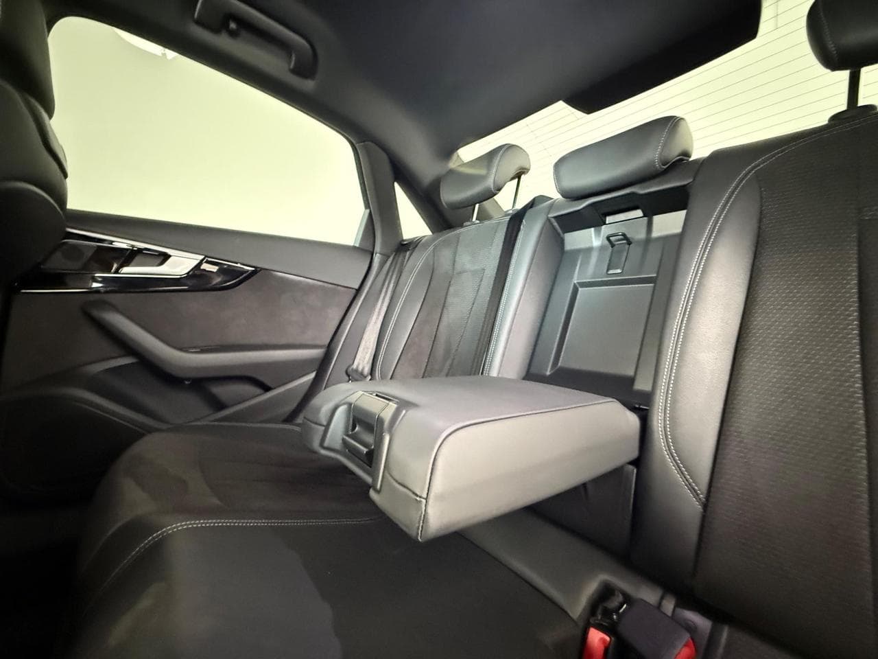 AUDI A4 thumbnail Seat Front Passenger