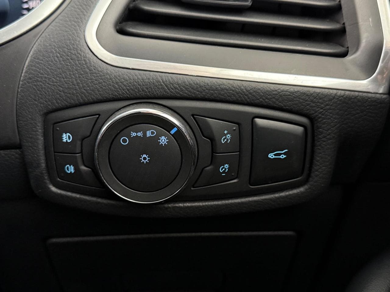 FORD Edge thumbnail Misc Controls