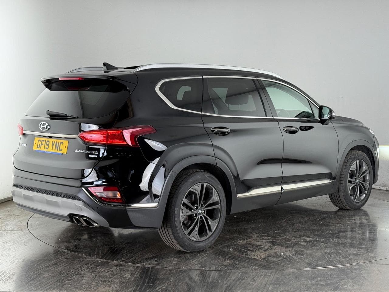 HYUNDAI Santa Fe thumbnail Rear Right