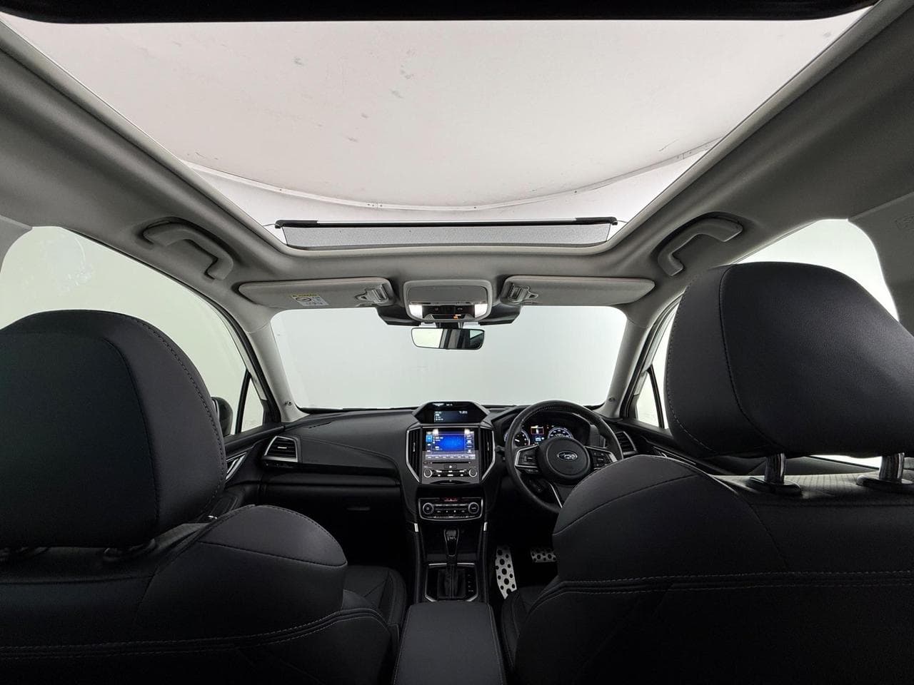 SUBARU Forester thumbnail Interior Front