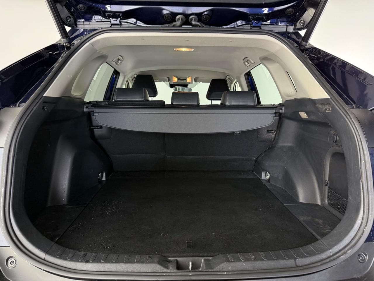 TOYOTA RAV4 thumbnail Boot