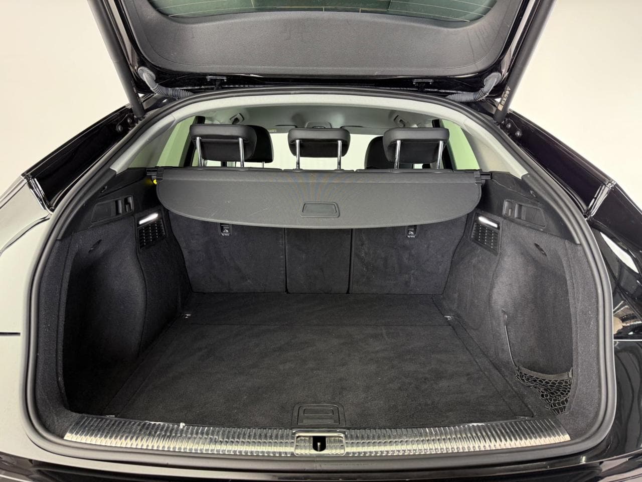 AUDI Q5 thumbnail Boot