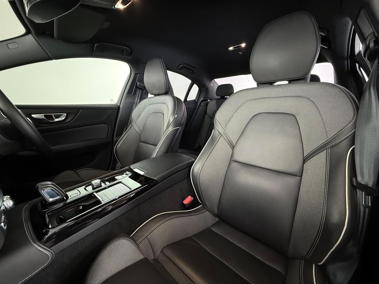 VOLVO S60 thumbnail Seat Front Passenger