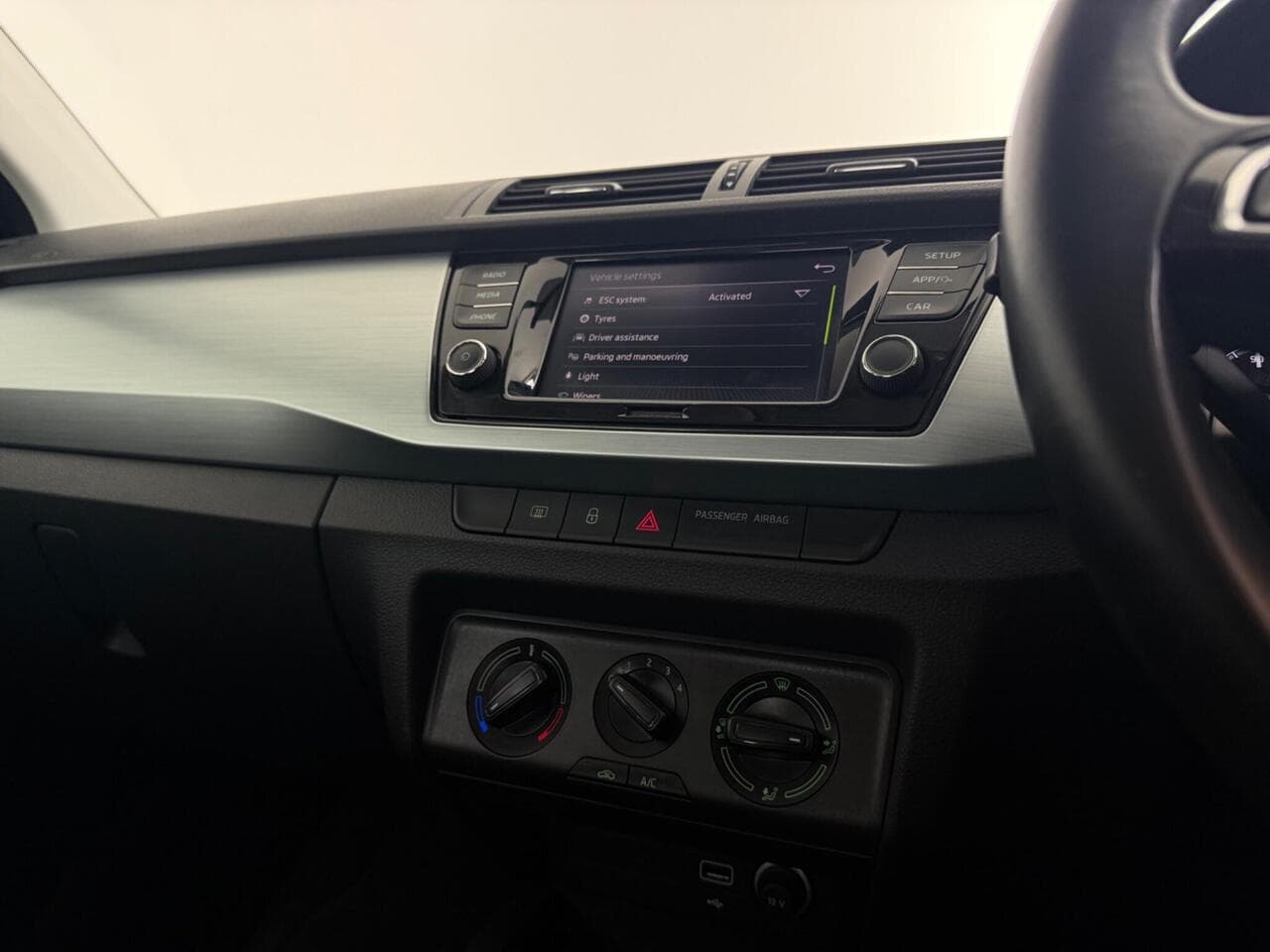 SKODA Fabia thumbnail Infotainment System