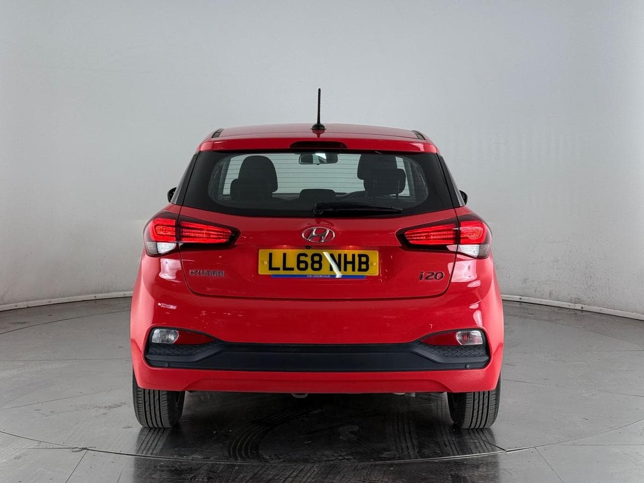 HYUNDAI i20 thumbnail Rear