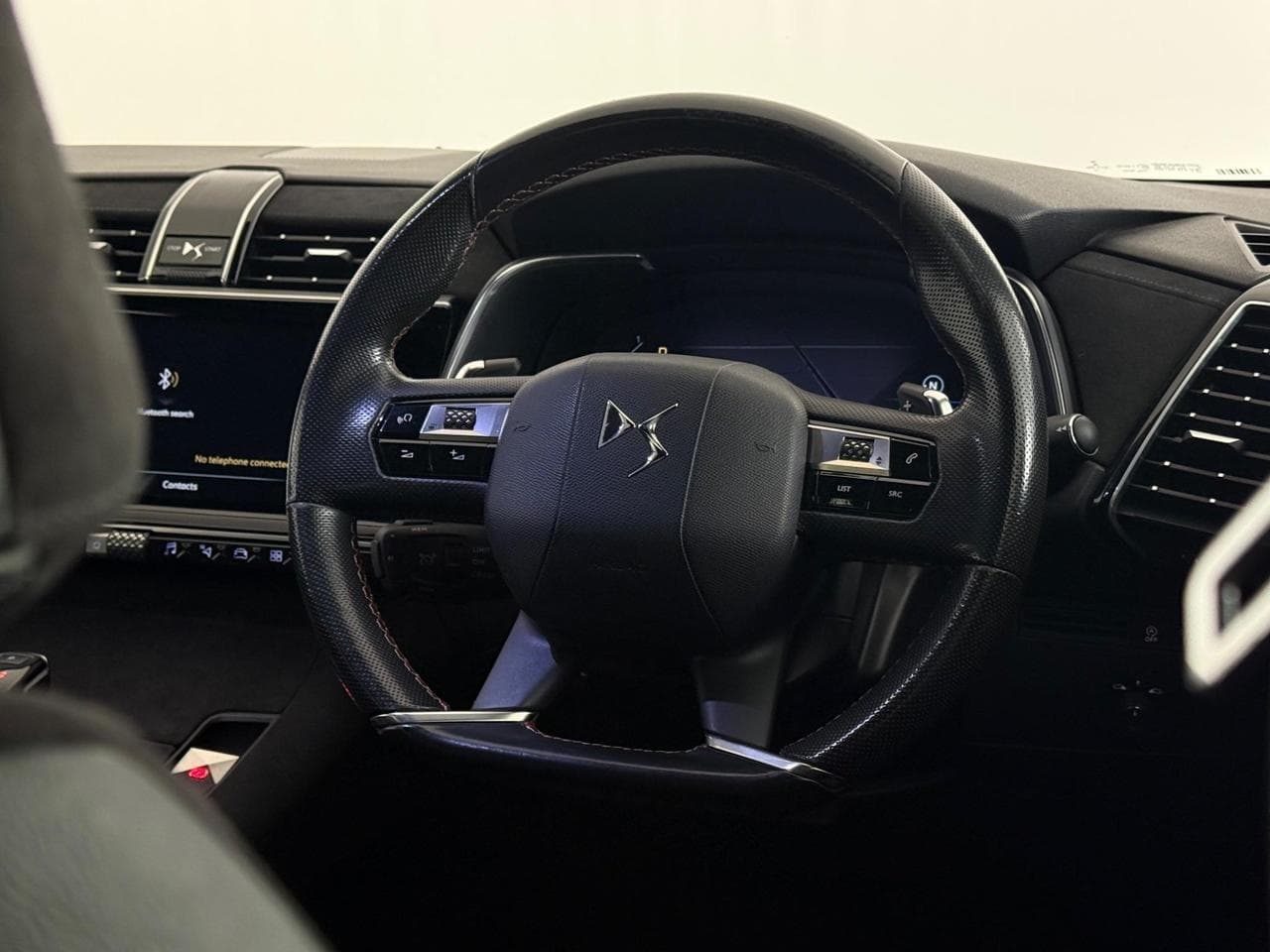 DS 7 Crossback thumbnail Steering Wheel