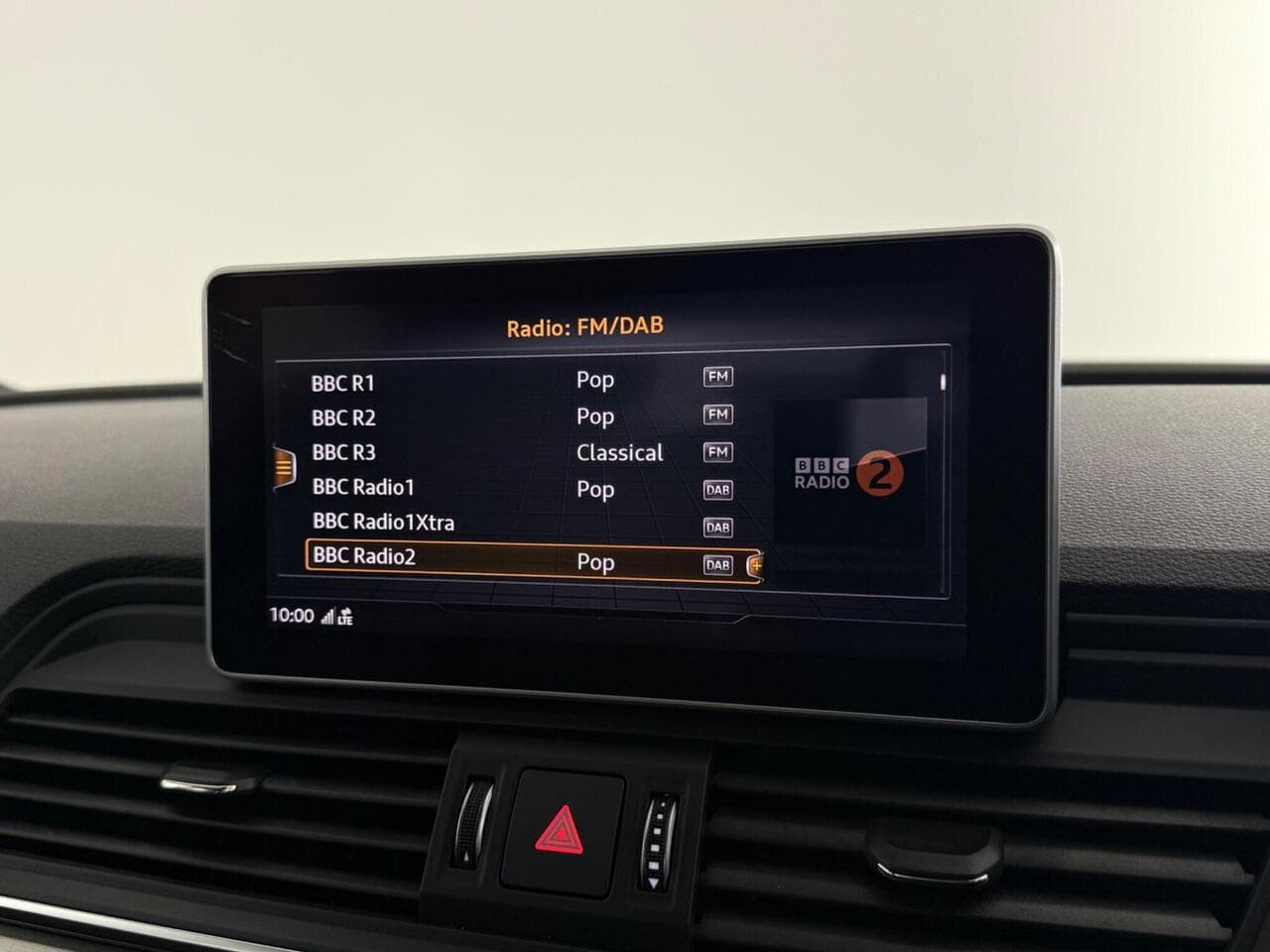 AUDI Q5 thumbnail Infotainment System