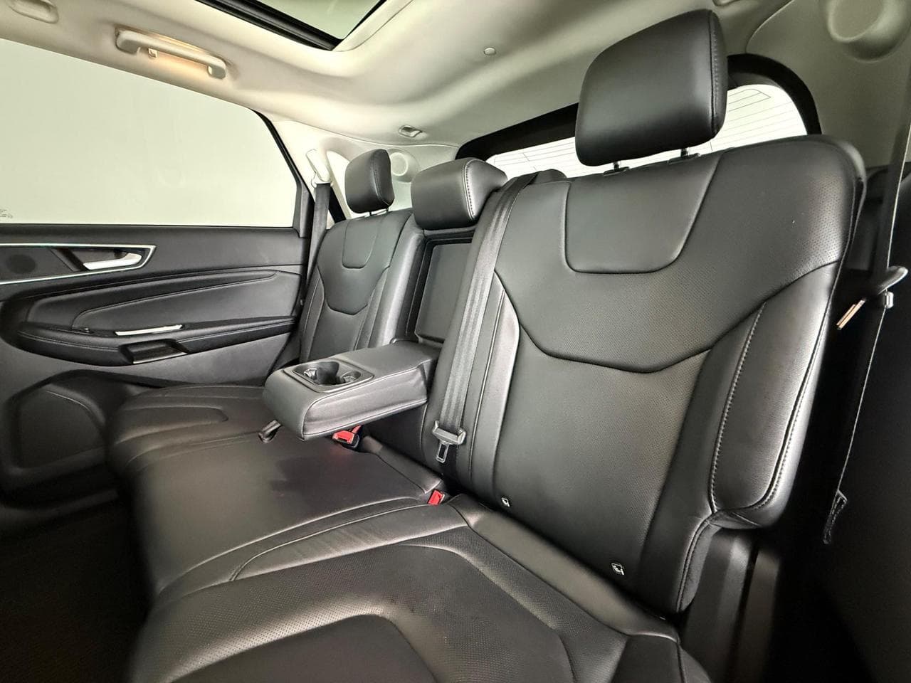 FORD Edge thumbnail Inconclusive