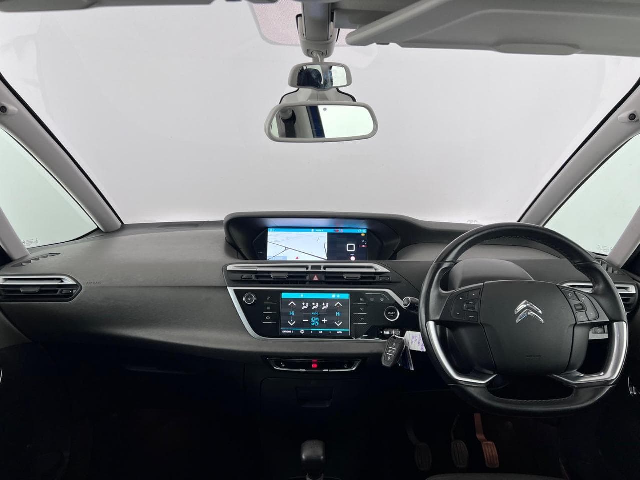 CITROEN C4 Spacetourer thumbnail Interior Front