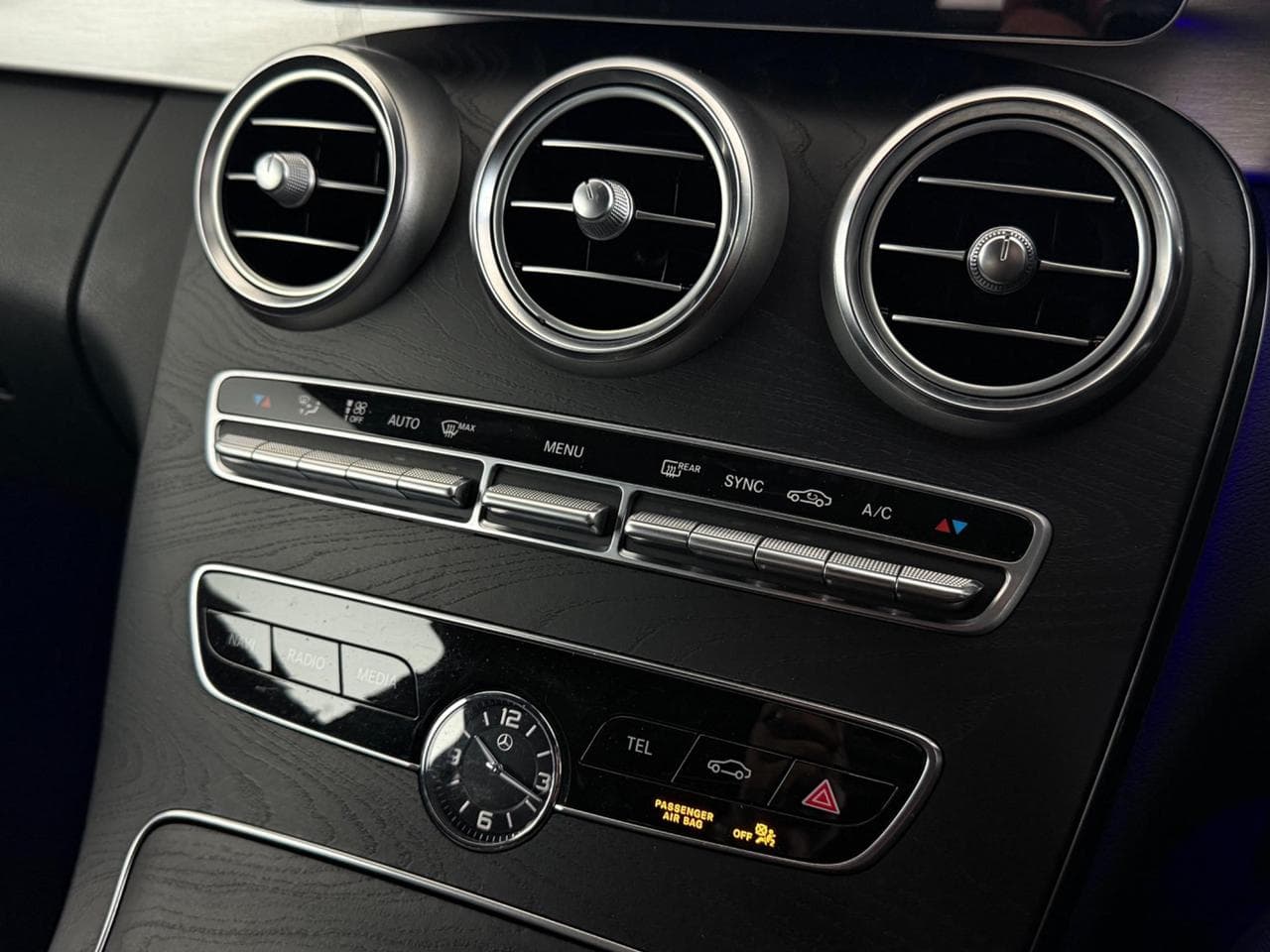 MERCEDES-BENZ C-Class thumbnail Misc Controls