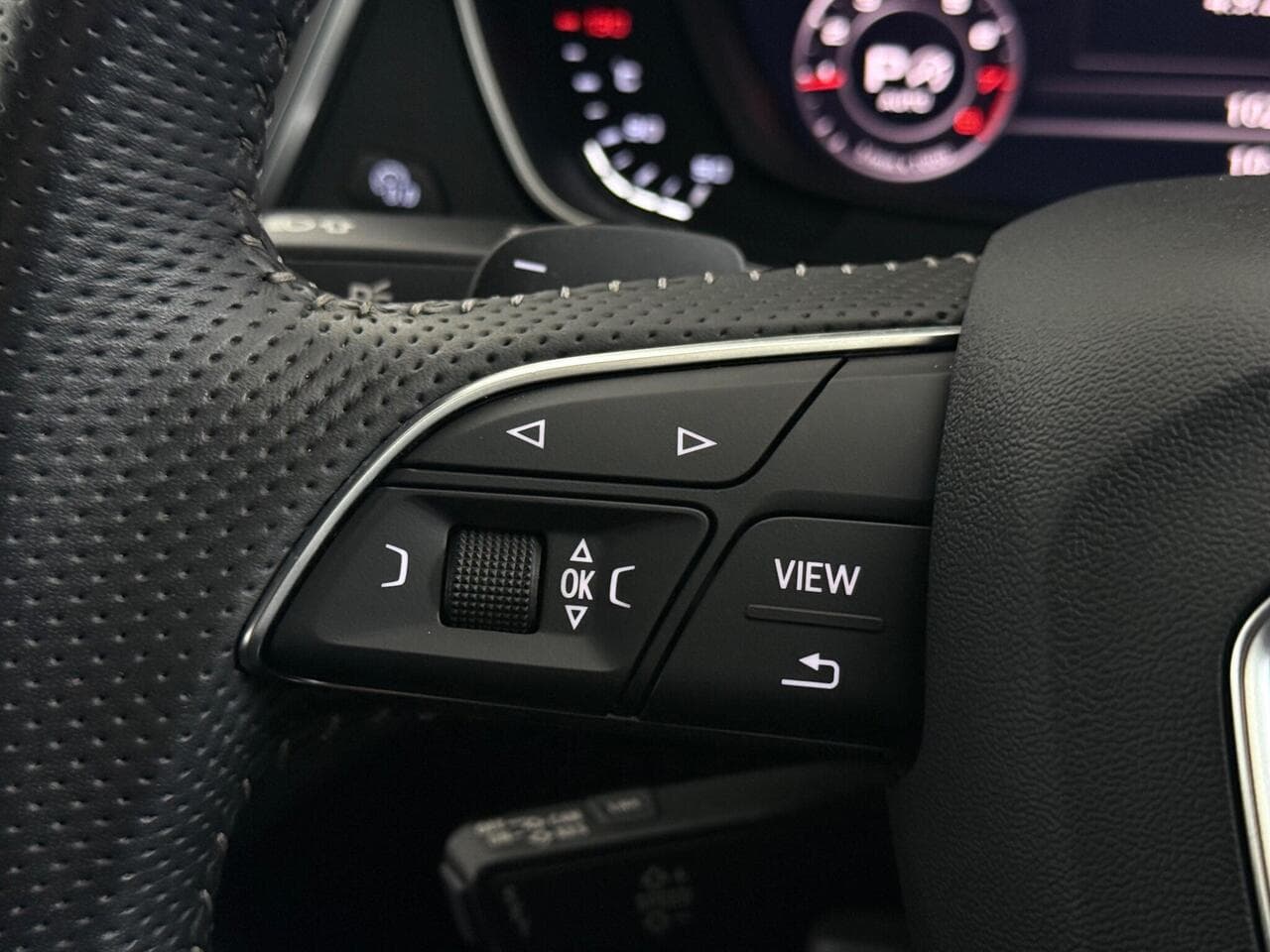 AUDI Q5 thumbnail Misc Controls