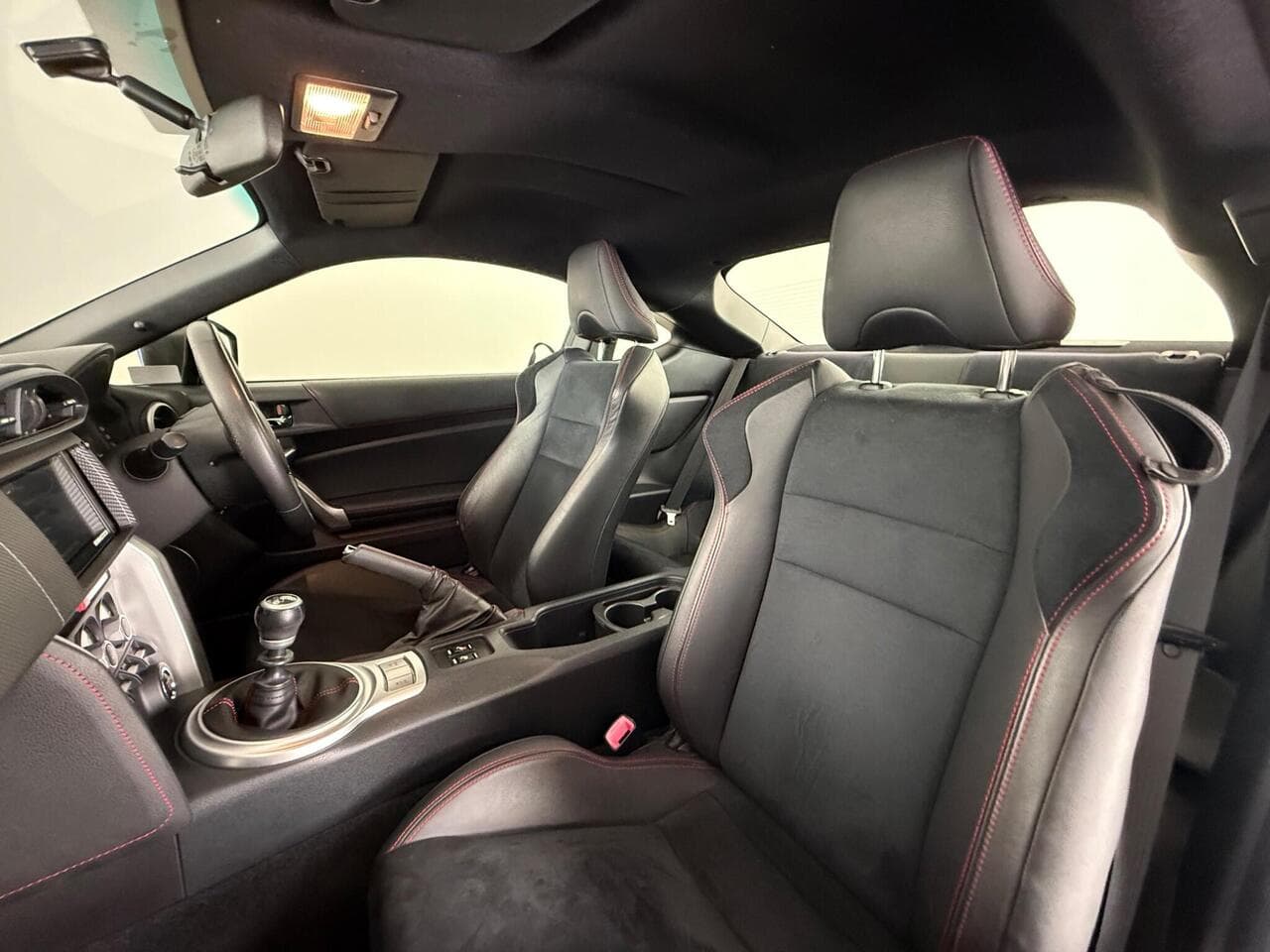 SUBARU BRZ thumbnail Seat Front Passenger