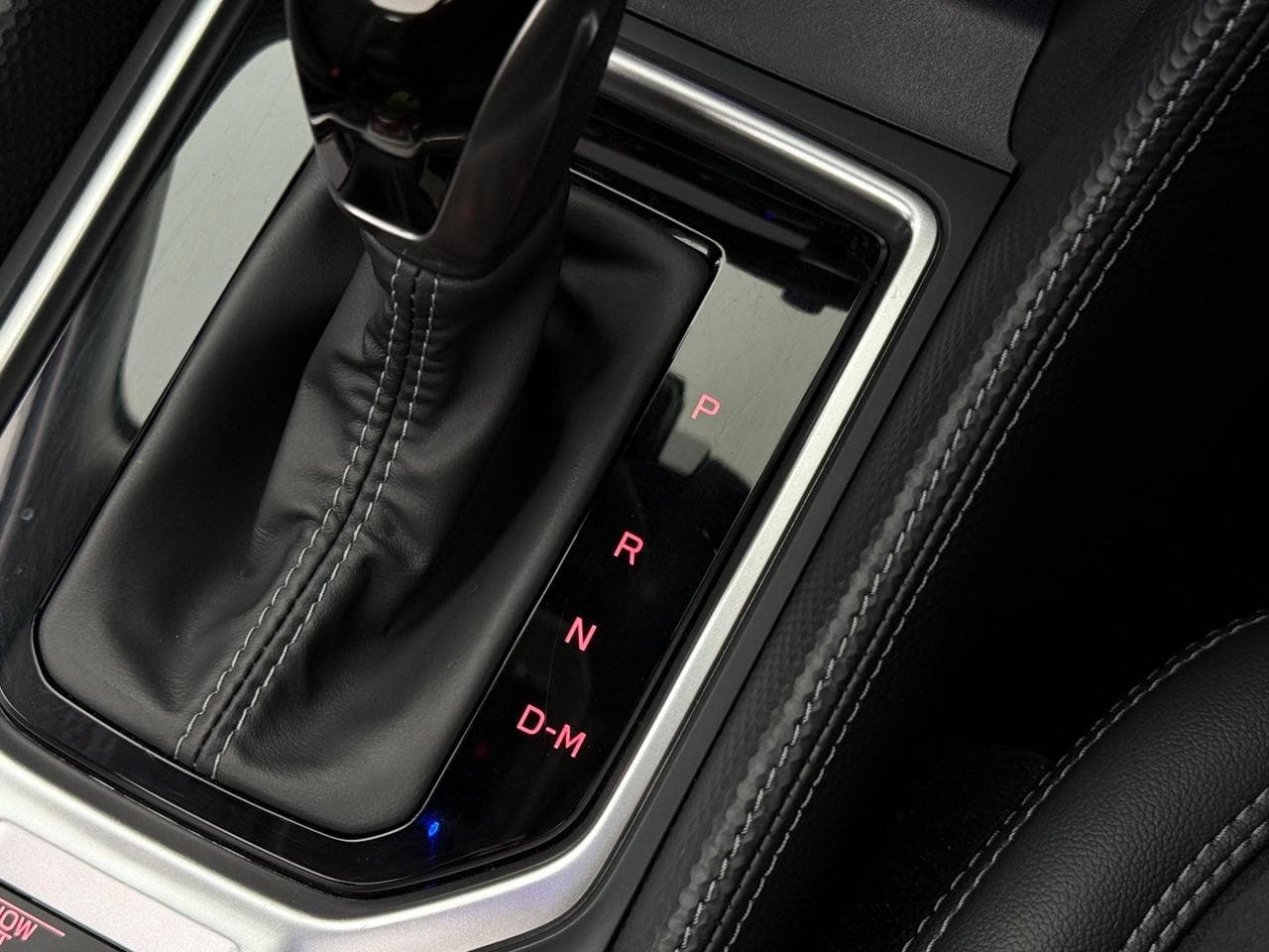 SUBARU Forester thumbnail Interior Front