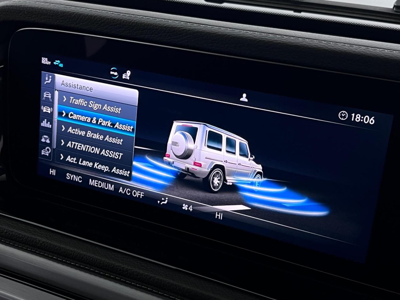 MERCEDES-BENZ G-Class thumbnail Infotainment System