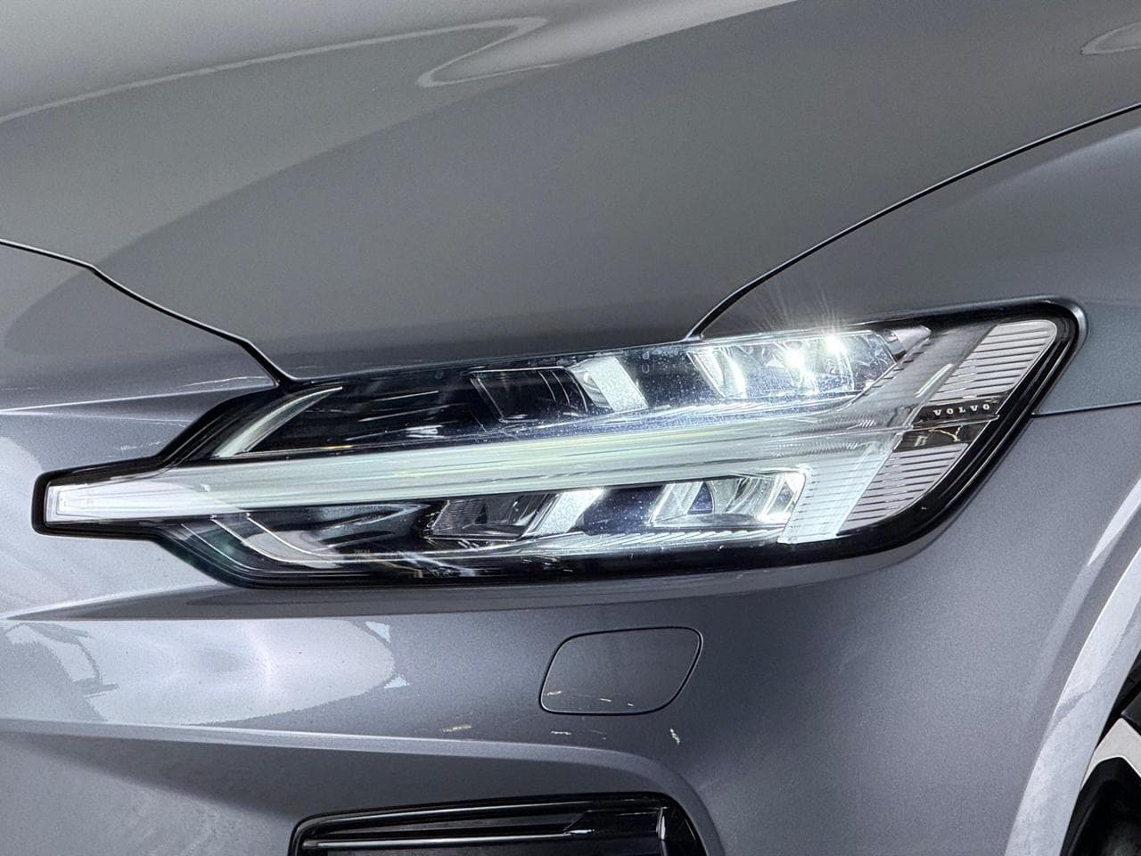 VOLVO S60 thumbnail Lights Front