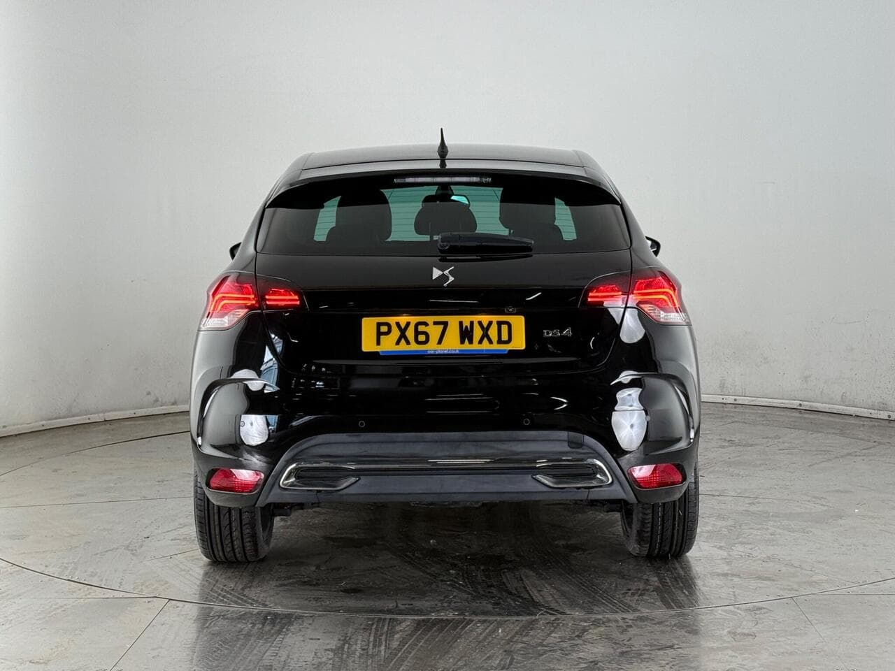 DS 4 thumbnail Rear