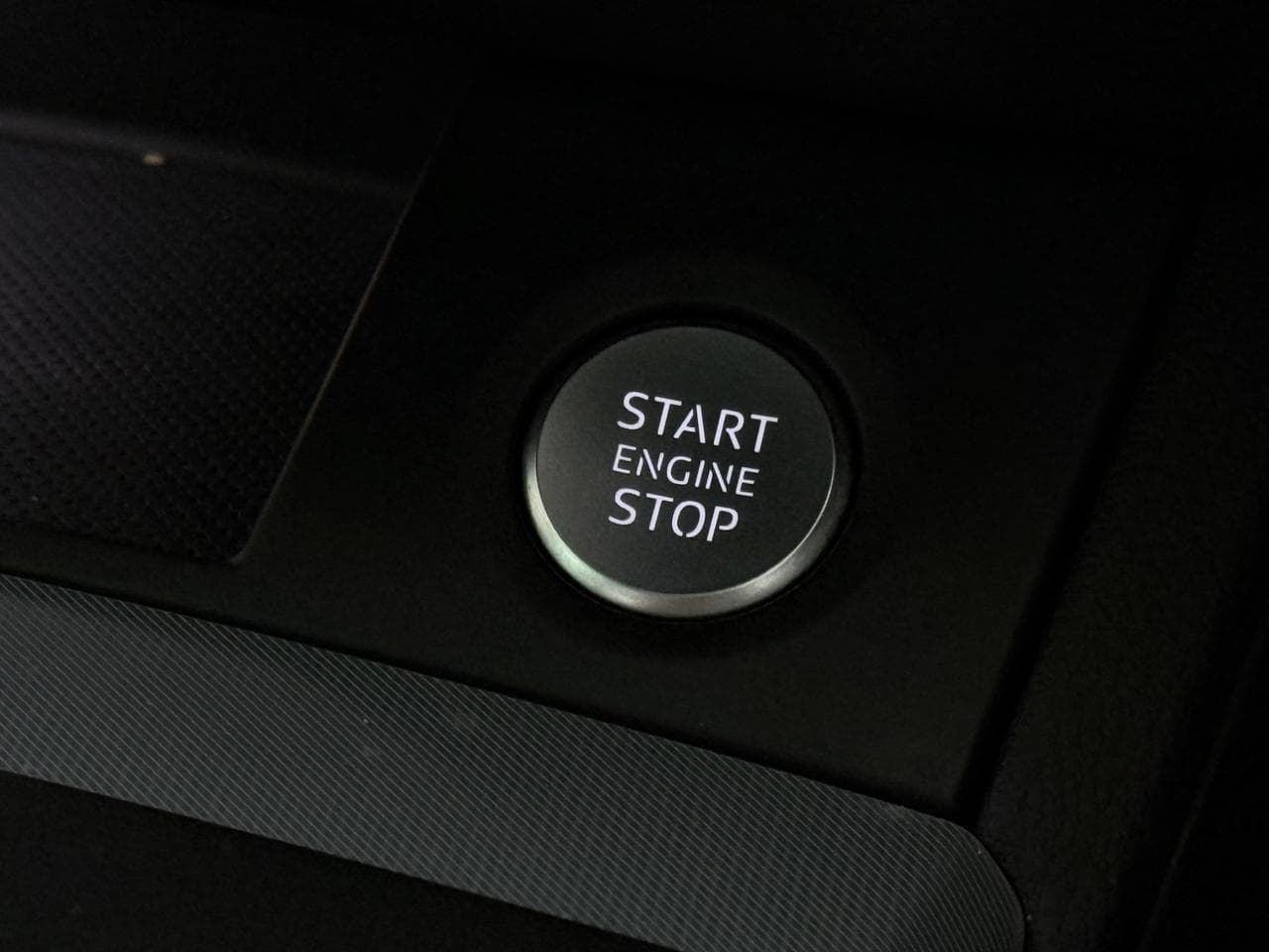 AUDI Q5 thumbnail Misc Controls