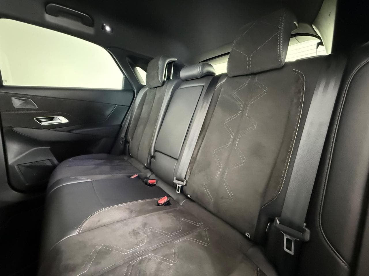 DS 7 Crossback thumbnail Seats Rear