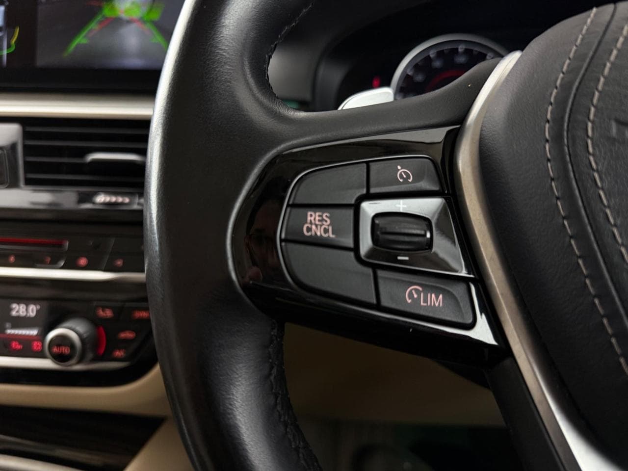 BMW 6 Series thumbnail Misc Controls
