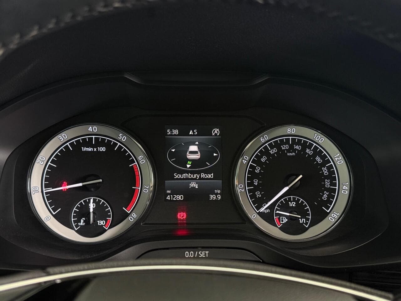 SKODA Kodiaq thumbnail Driver Instruments