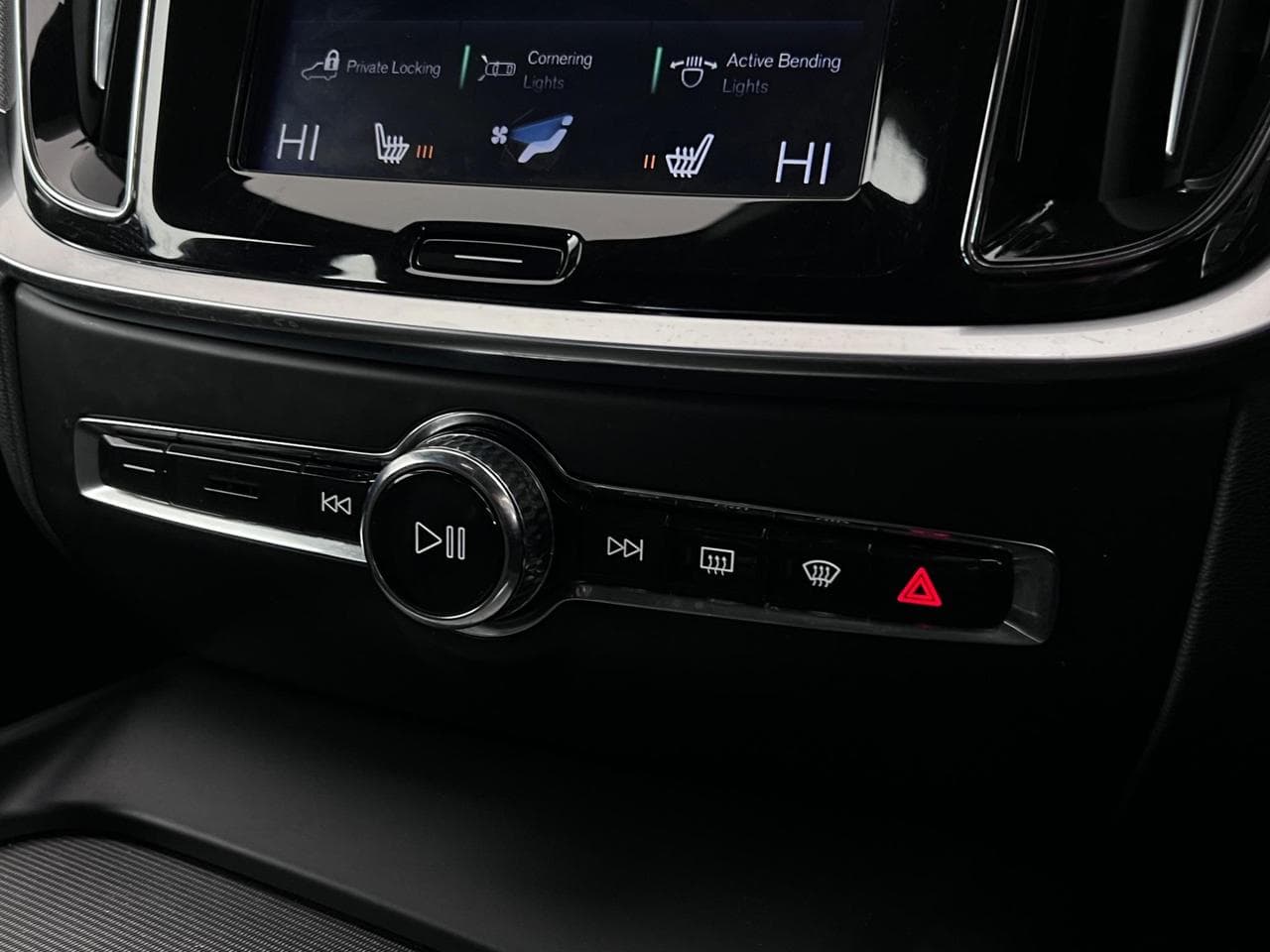 VOLVO S60 thumbnail Infotainment System