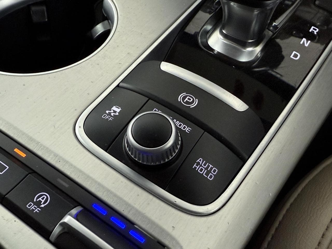 Kia Stinger thumbnail Misc Controls