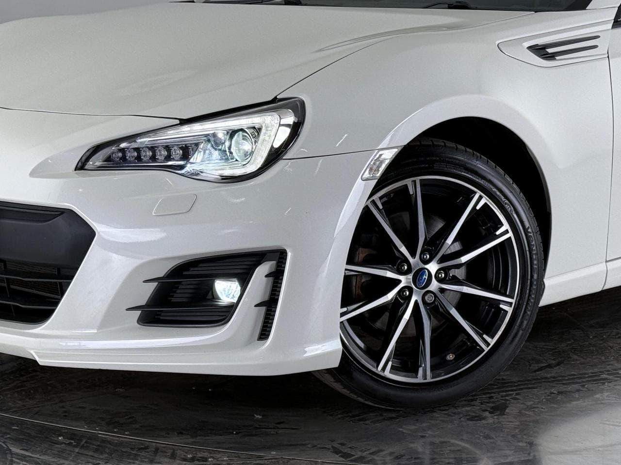 SUBARU BRZ thumbnail Wheel