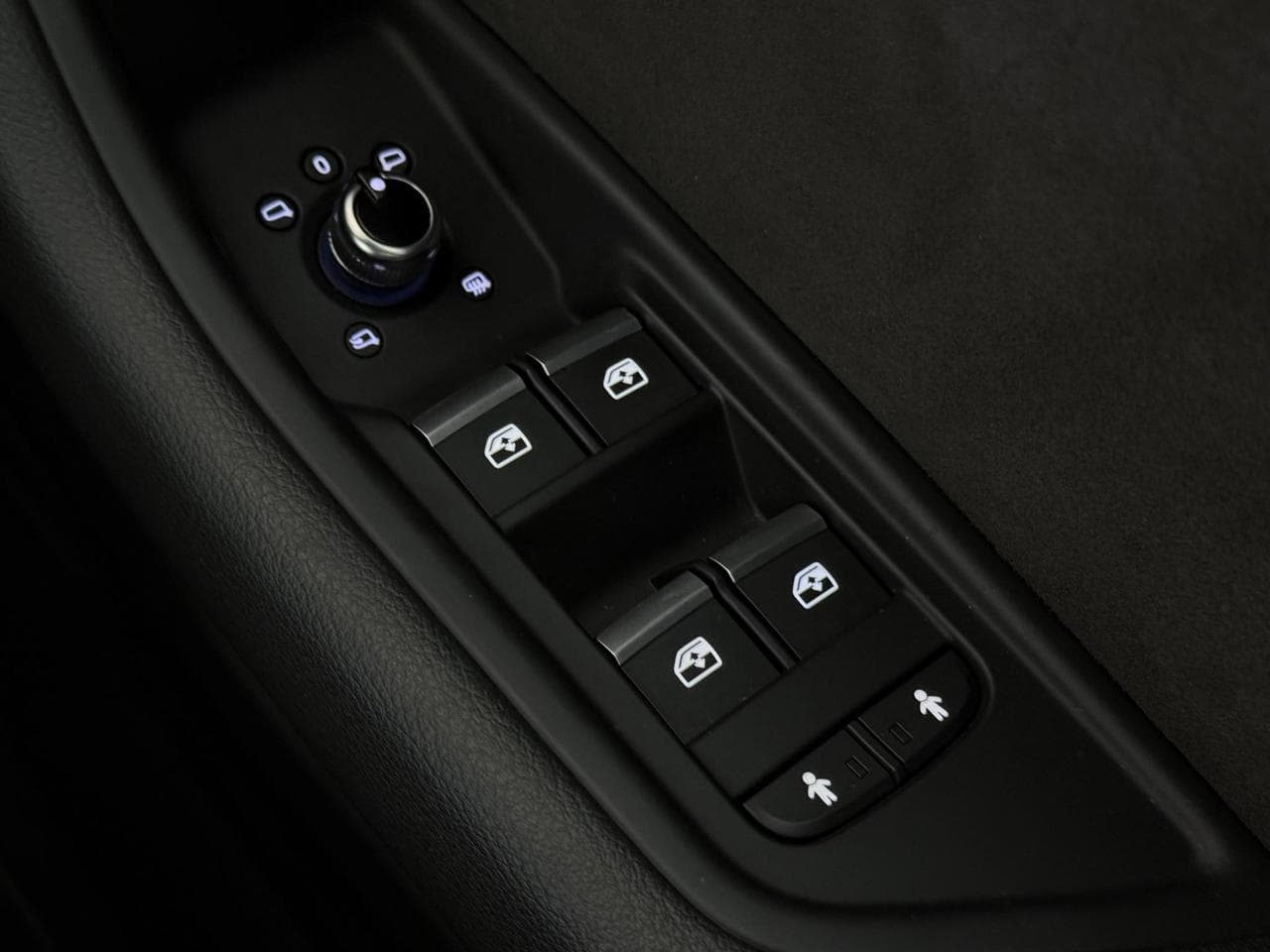 AUDI A4 thumbnail Misc Controls