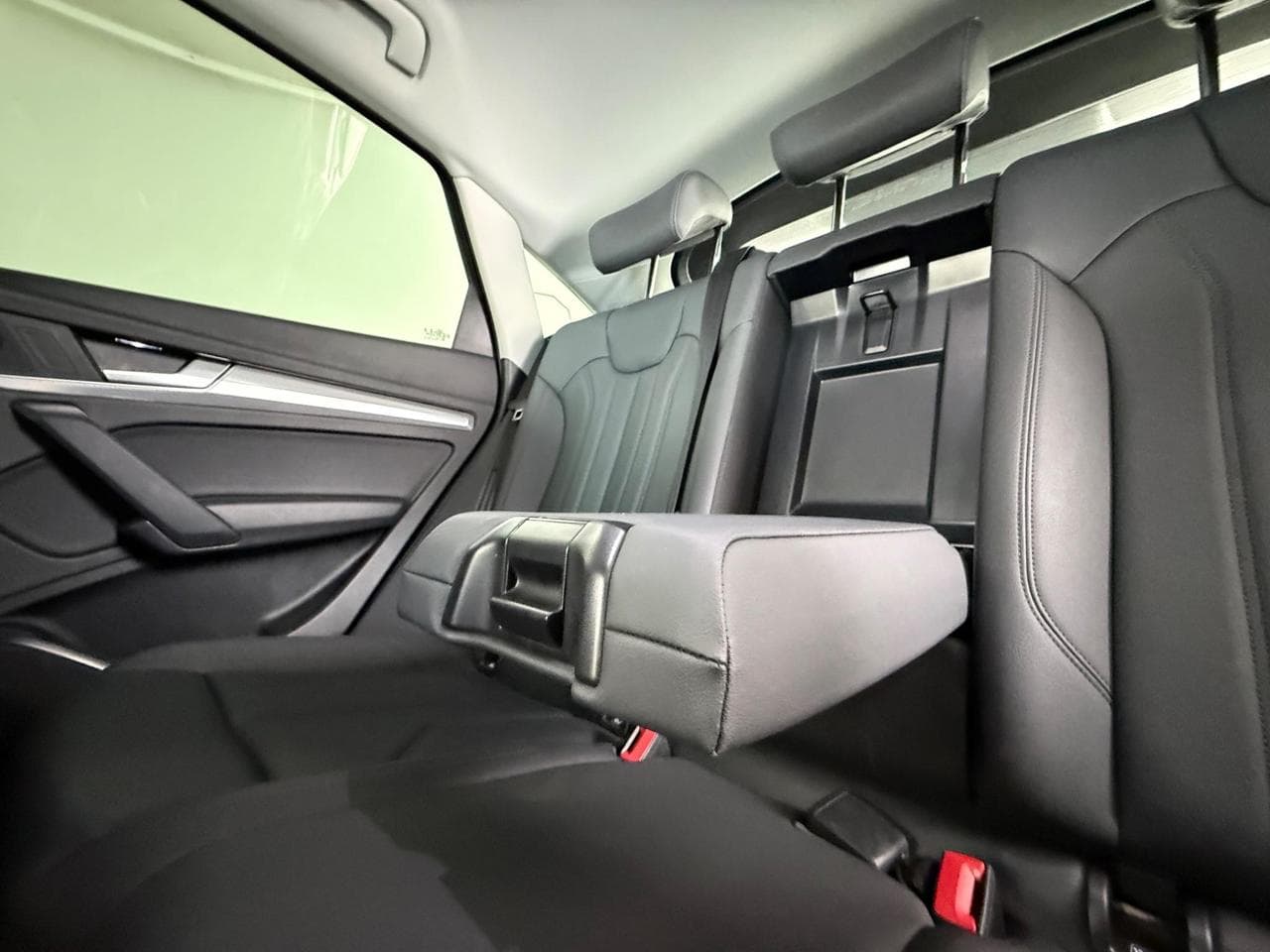 AUDI Q5 thumbnail Seats Rear
