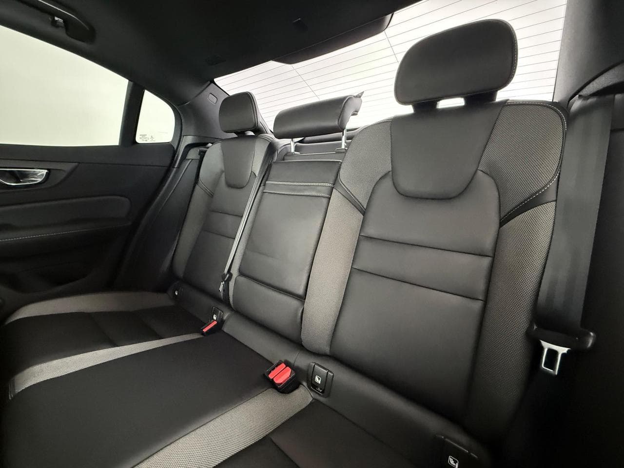 VOLVO S60 thumbnail Seats Rear