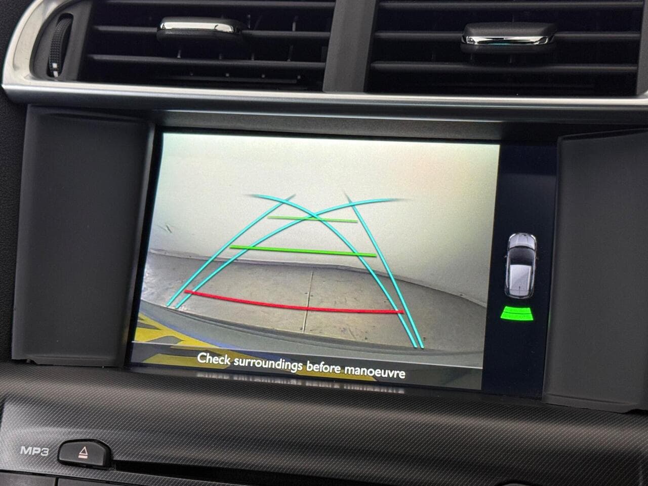 DS 4 thumbnail Infotainment System