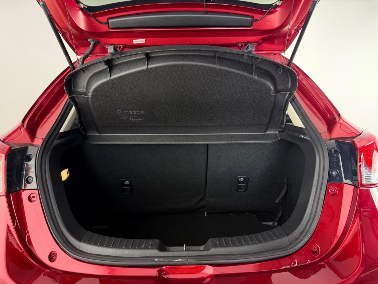 MAZDA 2 thumbnail Boot