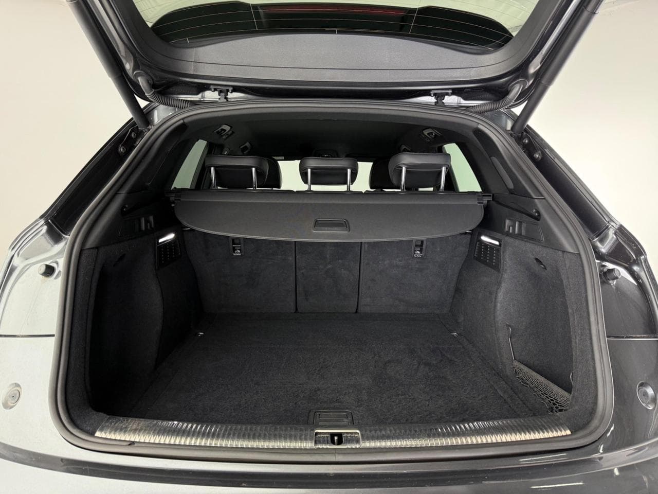 AUDI Q5 thumbnail Boot
