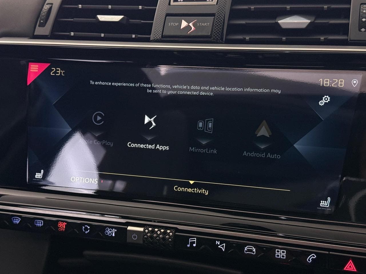 DS 7 Crossback thumbnail Infotainment System