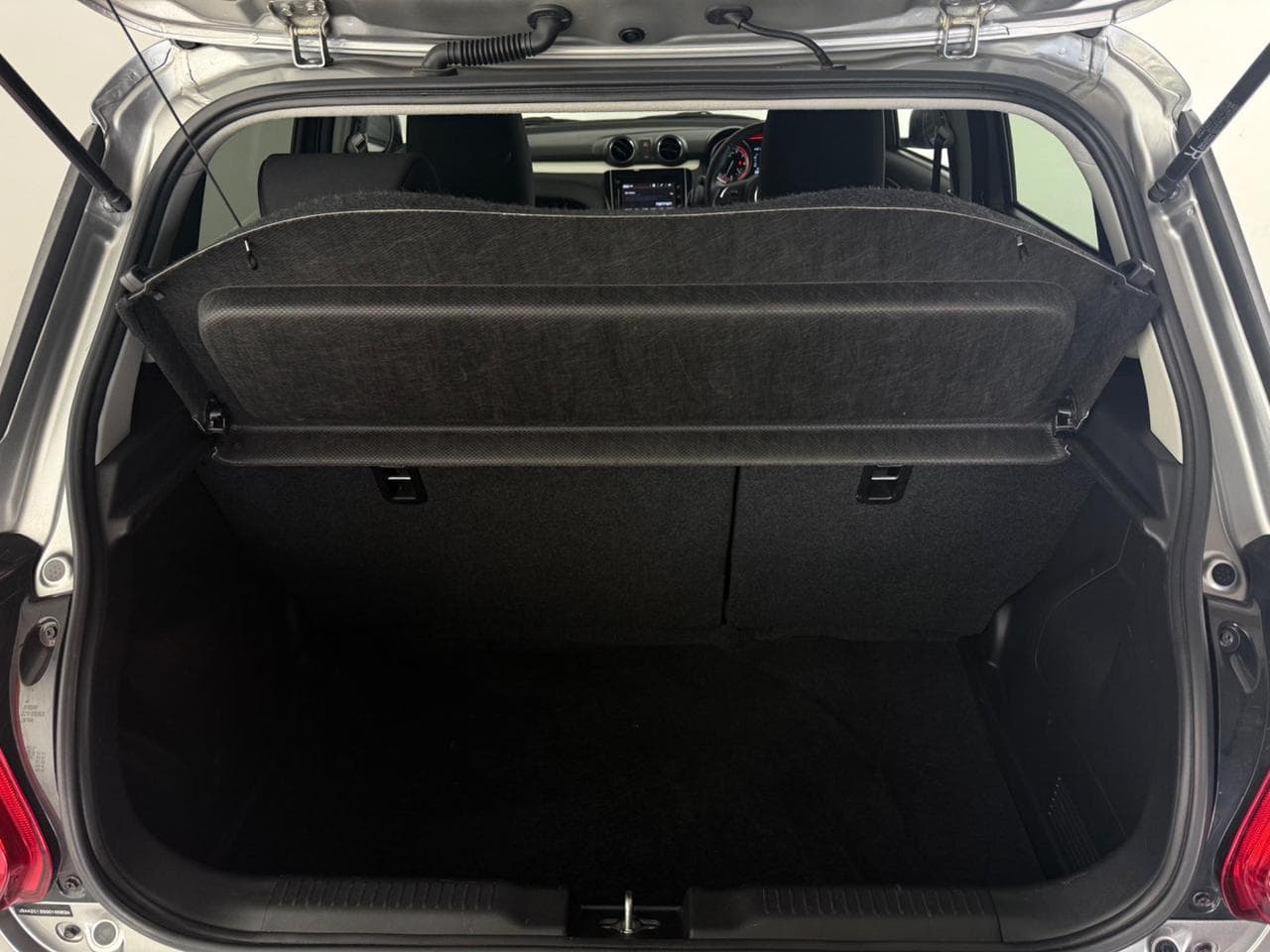 SUZUKI Swift thumbnail Boot