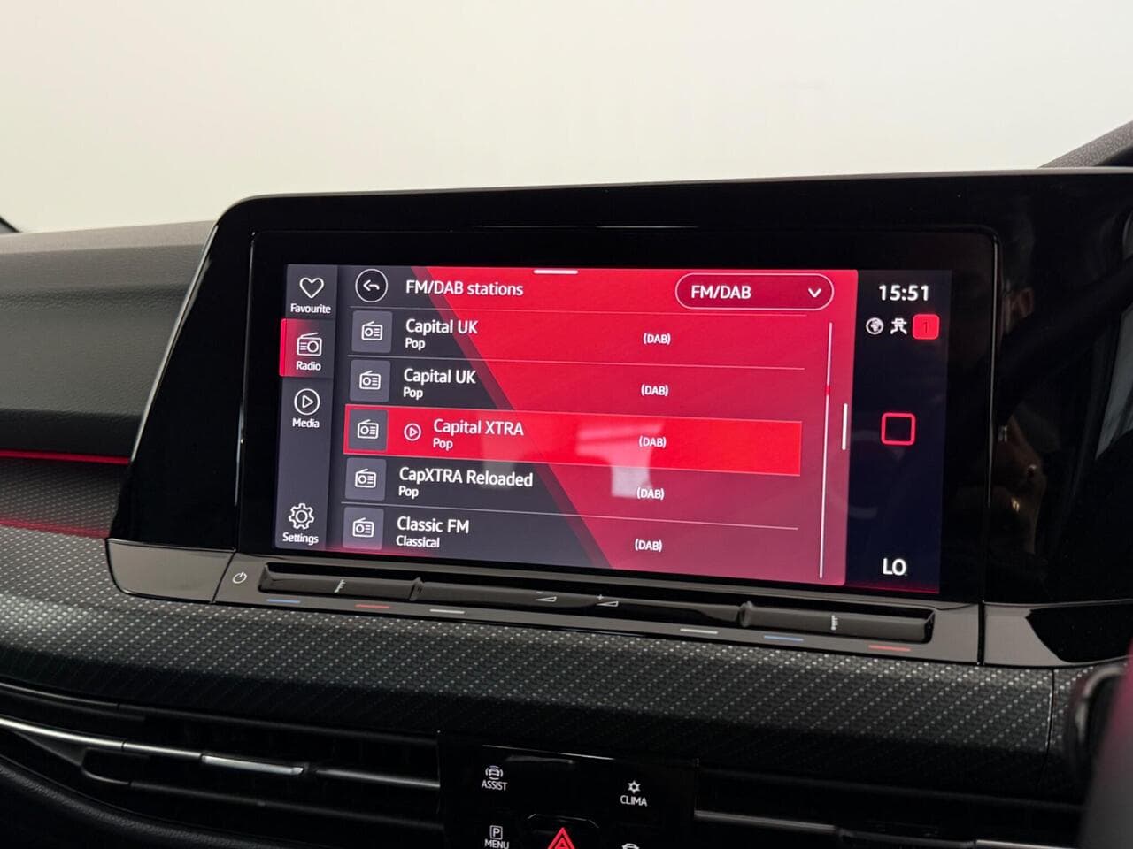 VOLKSWAGEN Golf thumbnail Infotainment System