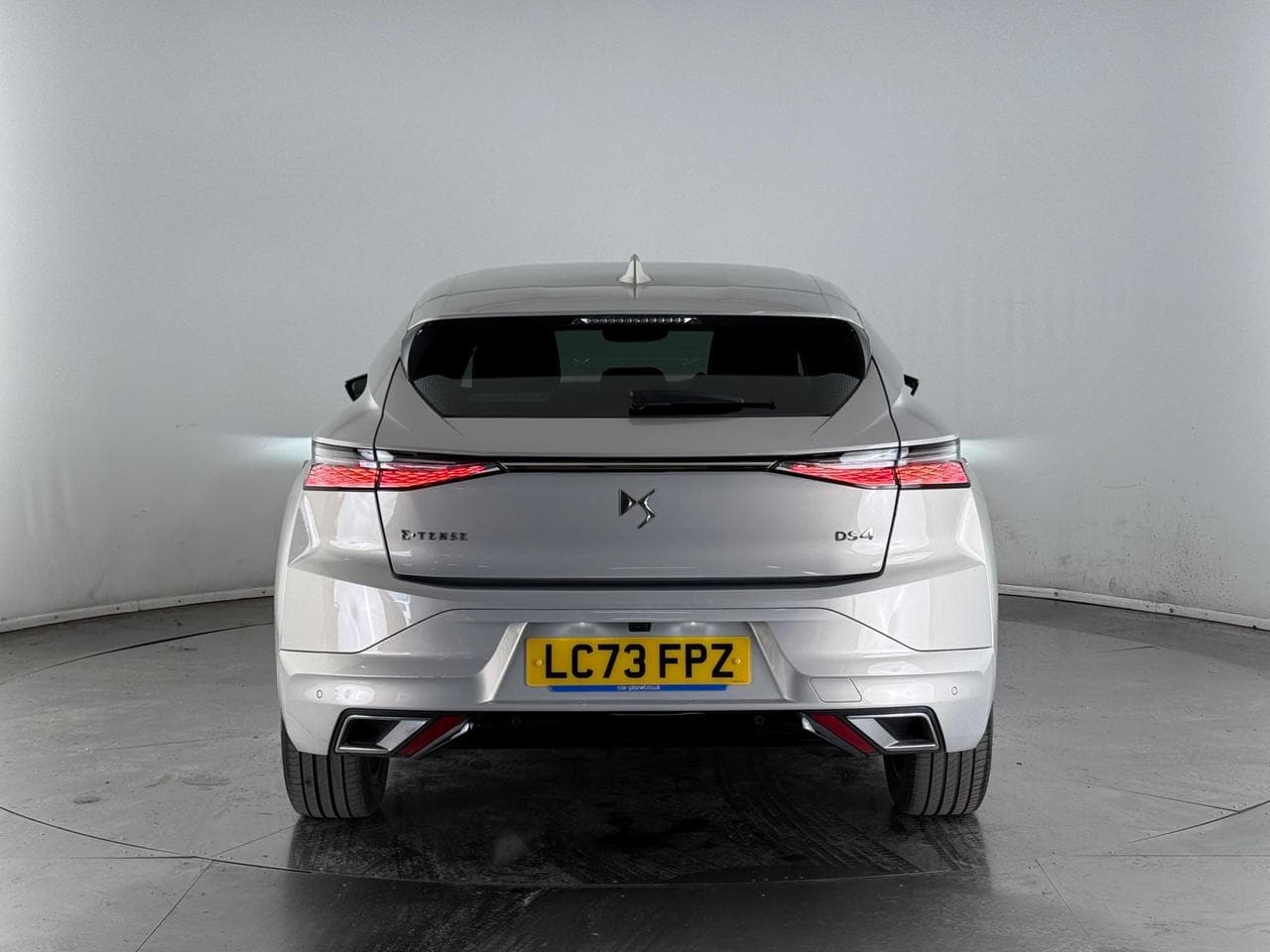 DS 4 thumbnail Rear