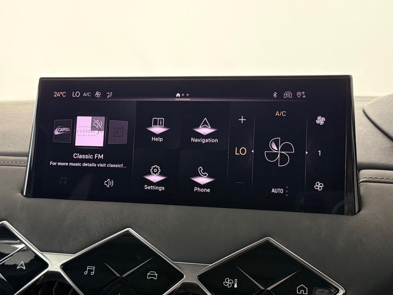 DS 3 thumbnail Infotainment System