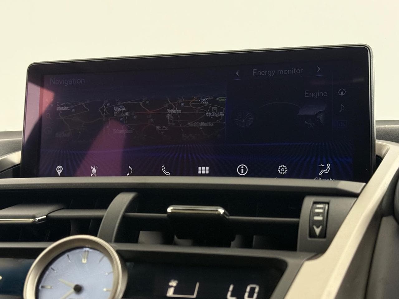 LEXUS NX thumbnail Infotainment System