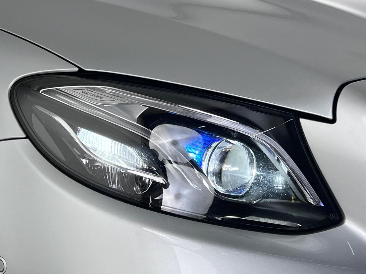 MERCEDES-BENZ E-Class thumbnail Lights Front