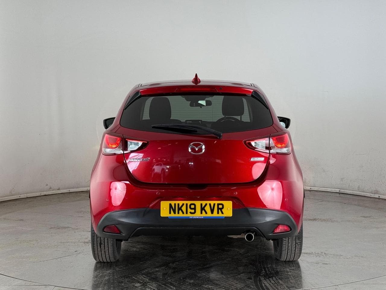 MAZDA 2 thumbnail Rear