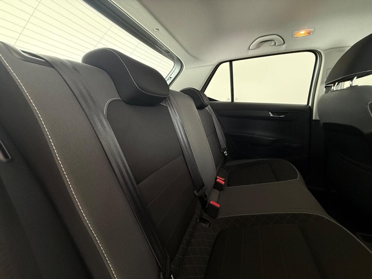 SKODA Fabia thumbnail Seats Rear