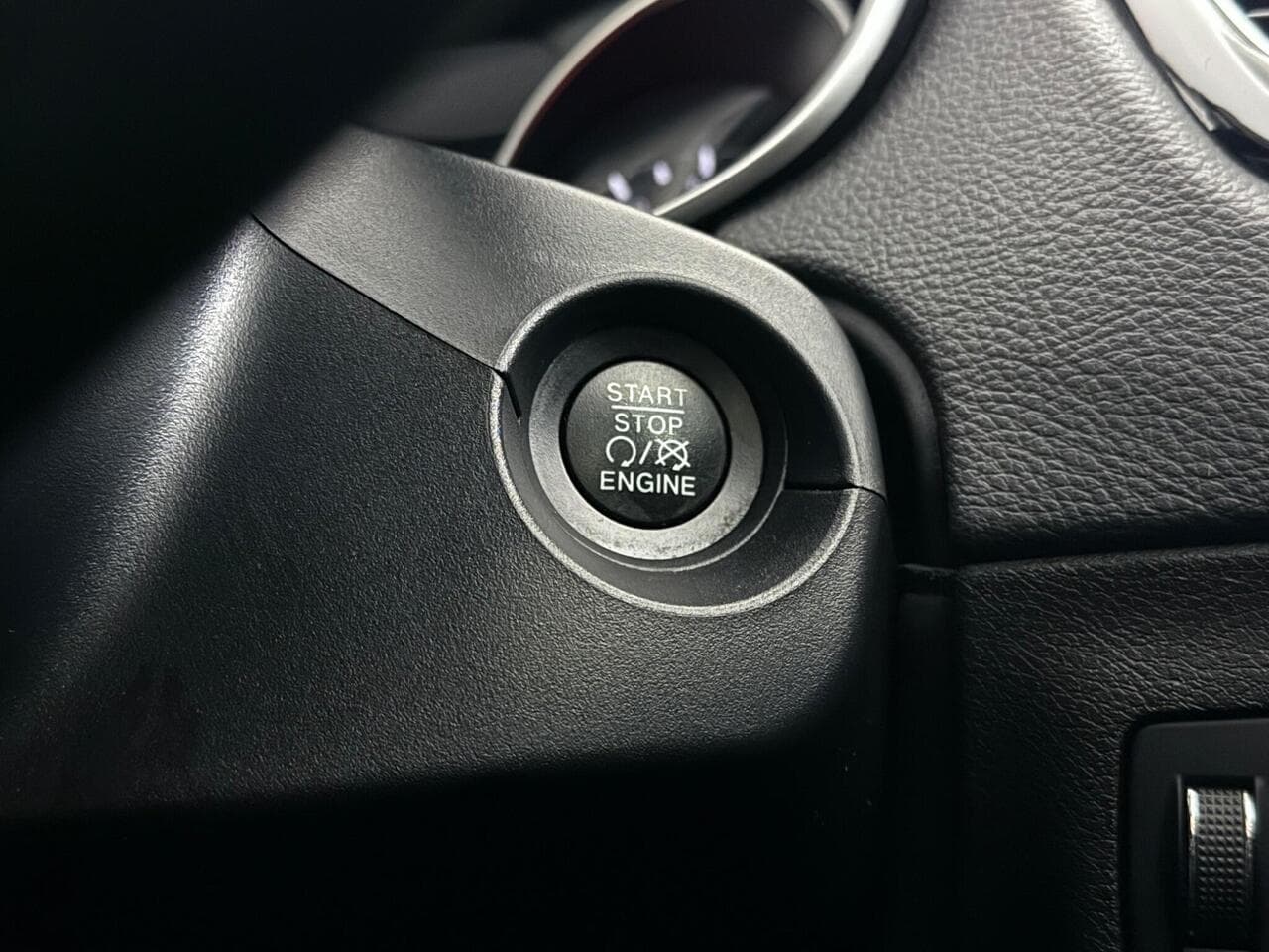 JEEP Compass thumbnail Misc Controls
