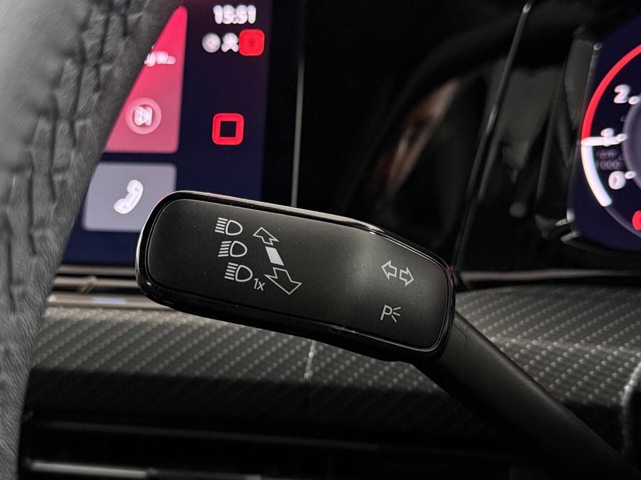 VOLKSWAGEN Golf thumbnail Misc Controls
