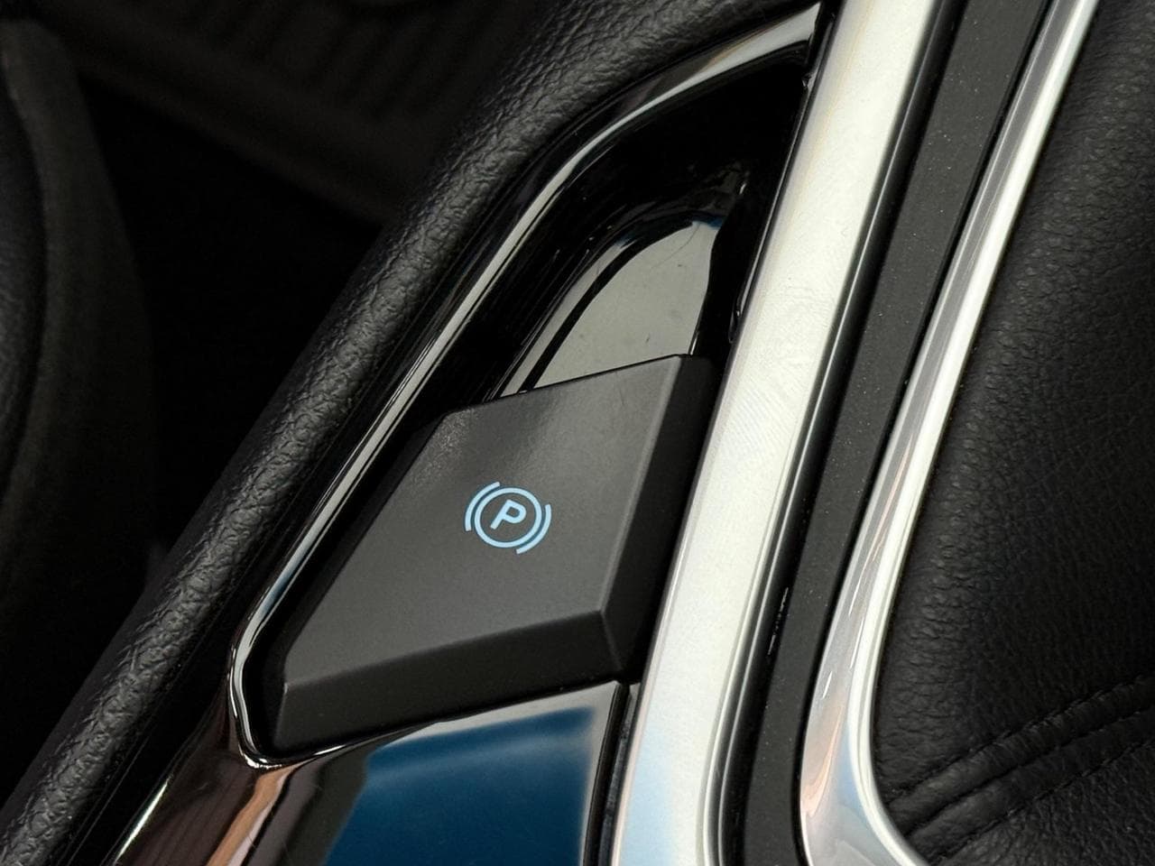 FORD Edge thumbnail Misc Controls