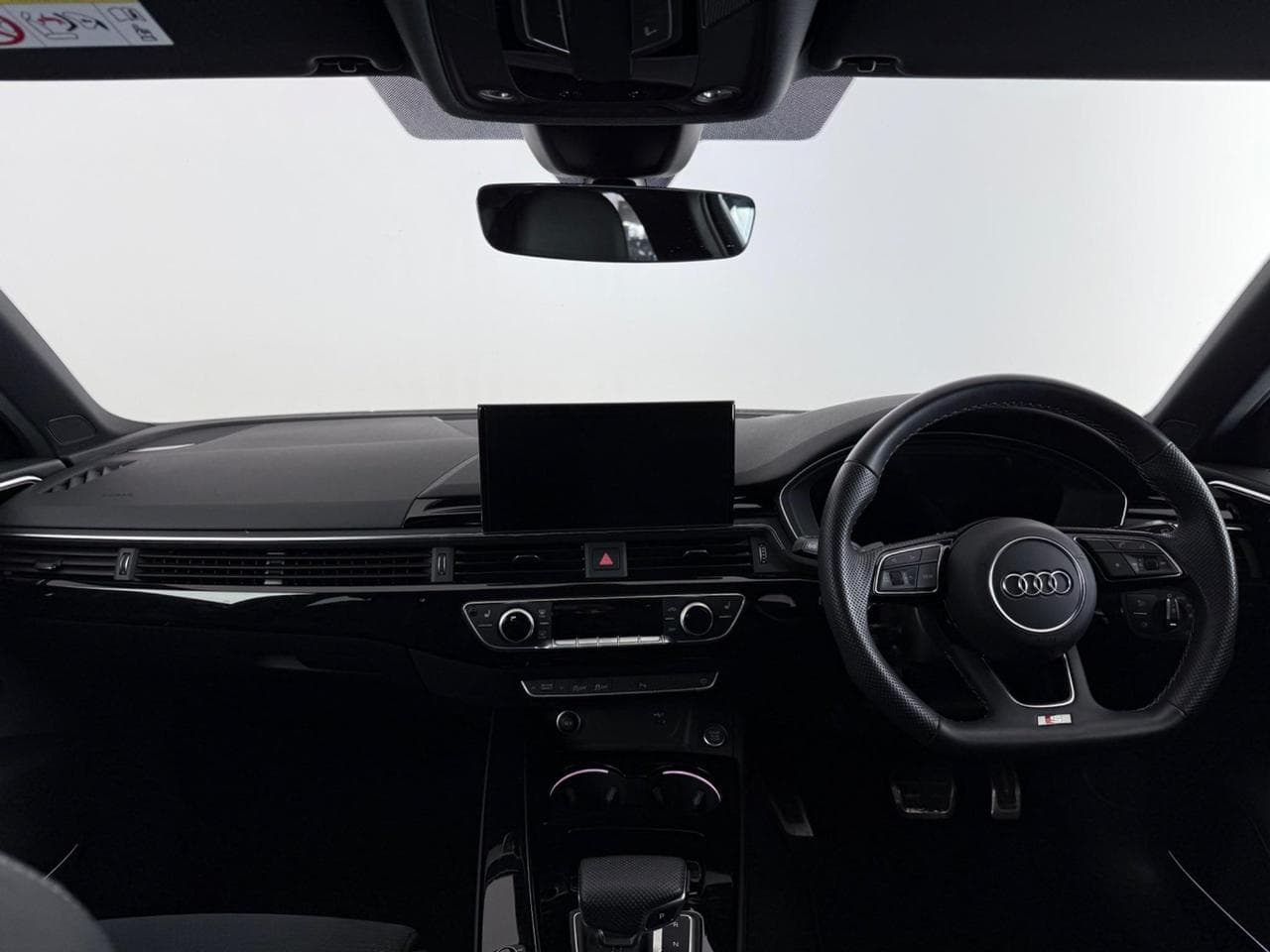 AUDI A4 thumbnail Interior Front